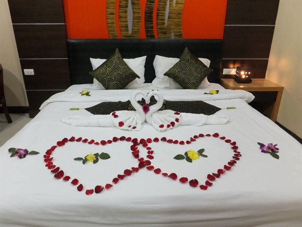 Dengba Hostel Phuket Patong Dış mekan fotoğraf