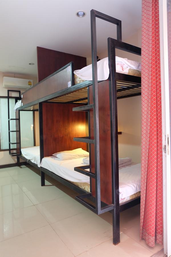 Dengba Hostel Phuket Patong Oda fotoğraf