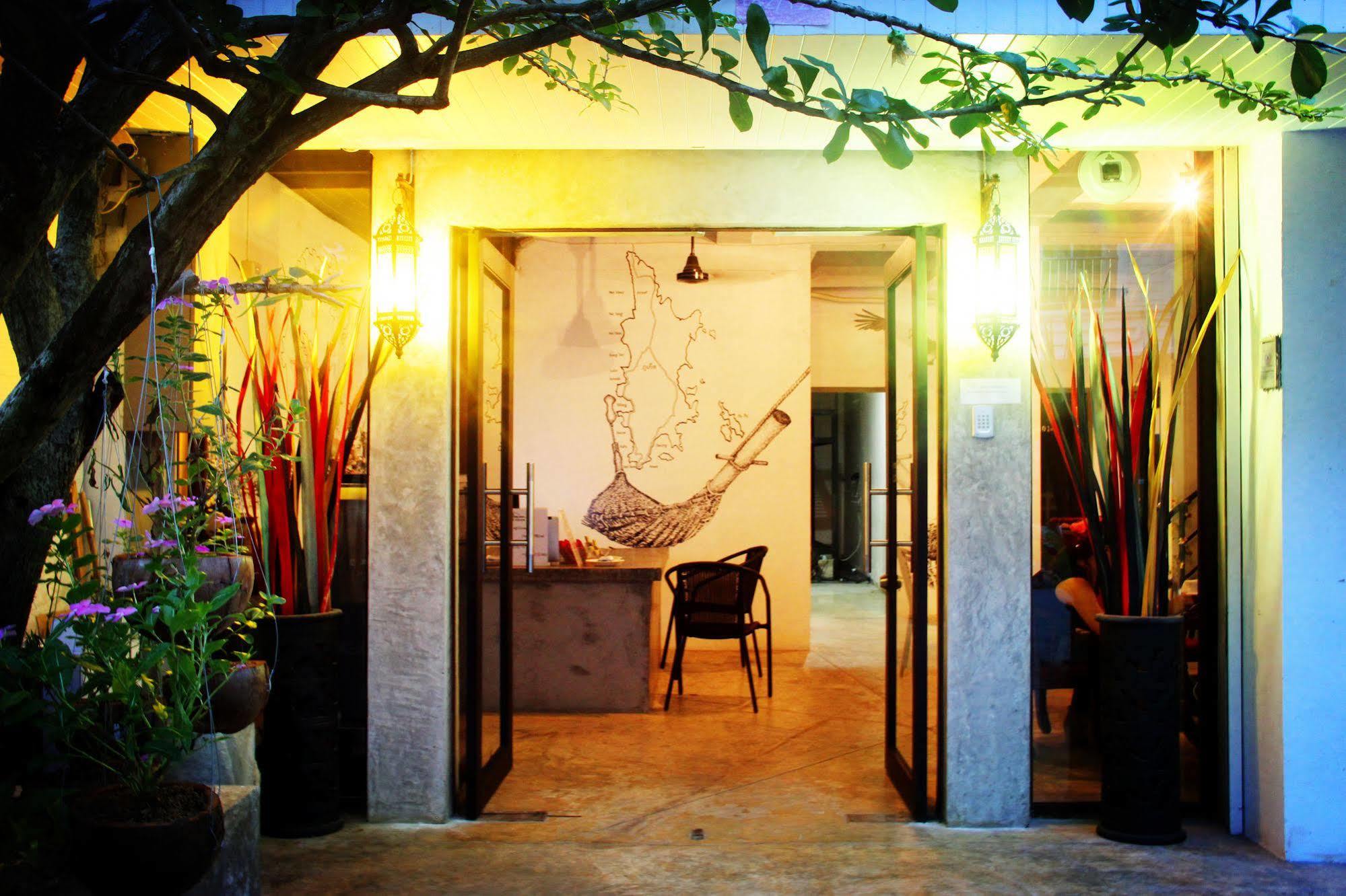 Dengba Hostel Phuket Patong Dış mekan fotoğraf